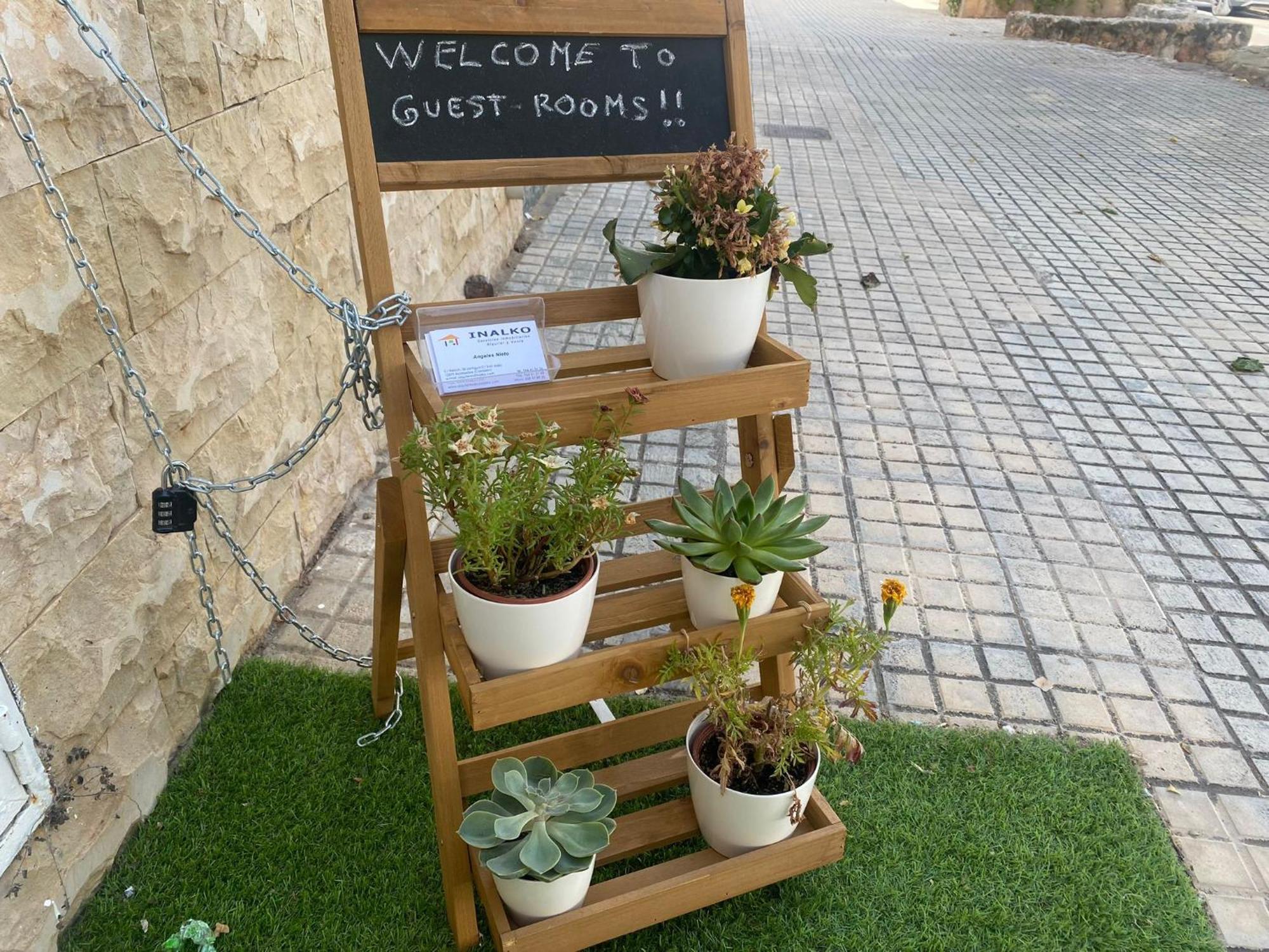 Homestay Guest-rooms - Inalko *